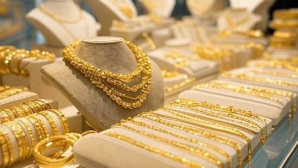 أسعار الذهب تنخفض قليلاً اليوم الثلاثاء 21 أبريل 2026