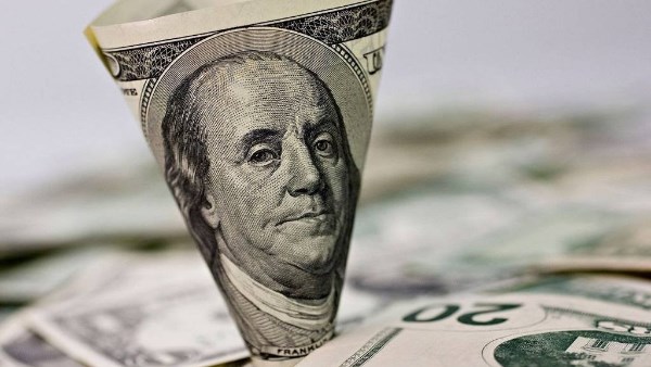أقل سعر للدولار اليوم 51.9 جنيه