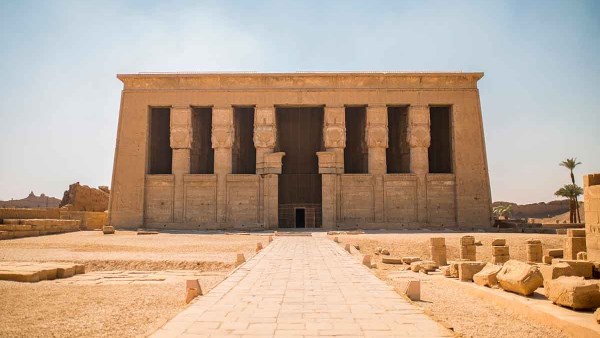 إدراج معبد دندرة ومنازل رشيد التاريخية ضمن التراث الثقافي الإسلامي
