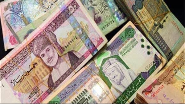 الريال يسجل 13.88 والدينار يتجاوز 171 في ارتفاع أسعار العملات العربية اليوم