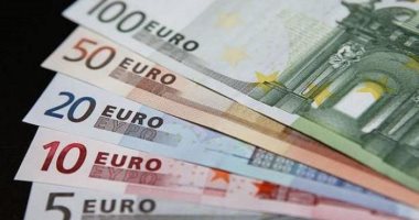 تباين أداء اليورو مع ارتفاع طفيف في الشراء نهاية تعاملات الاثنين