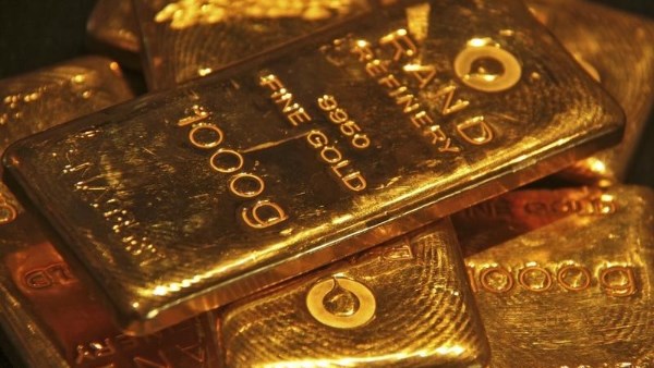 تراجع أسعار الذهب مع ارتفاع الدولار وترقب قرارات الفائدة