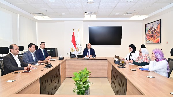 وزير الري يتابع مشروعات دولية لتعزيز إدارة المياه في مصر