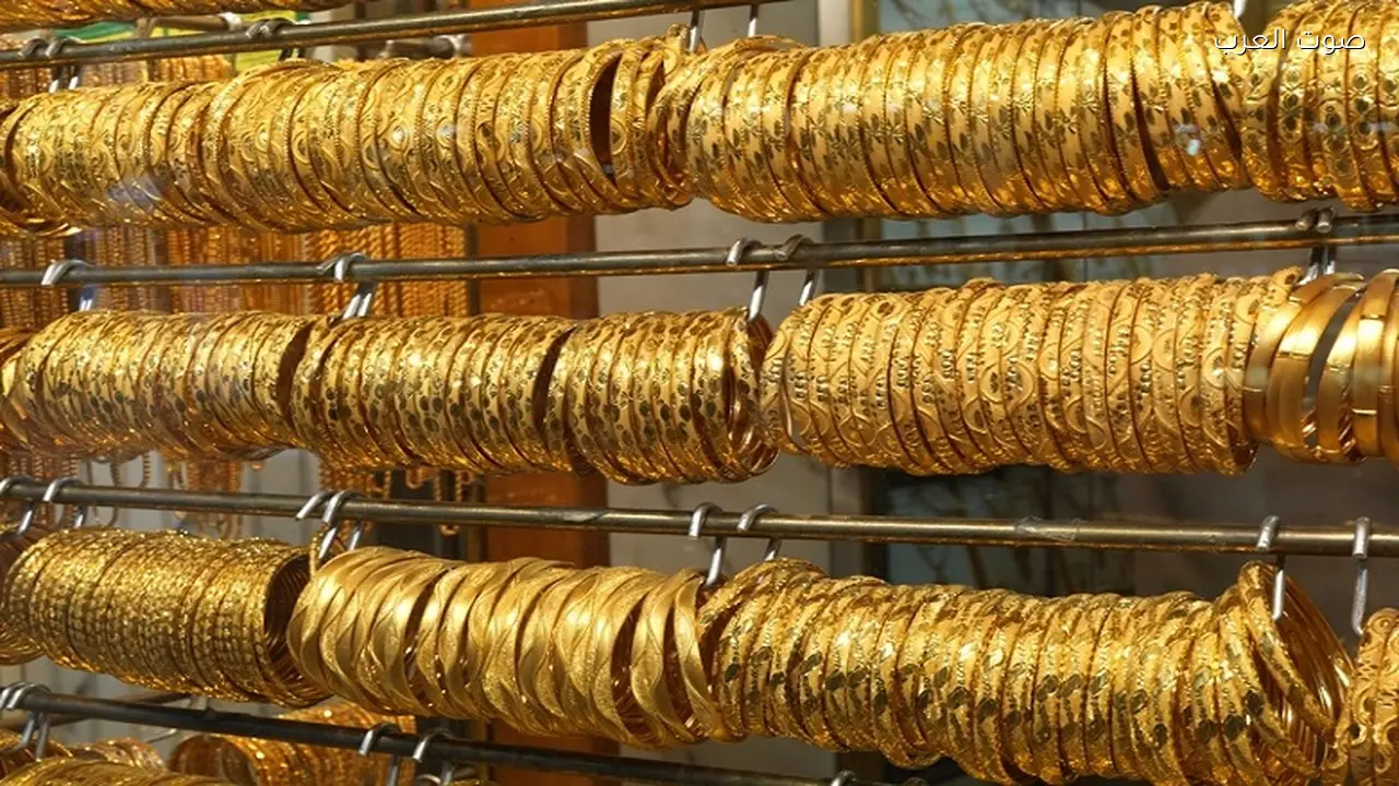 أسعار الذهب عيار 21 في السوق المصري اليوم، تحديث مباشر لحركة الأسعار